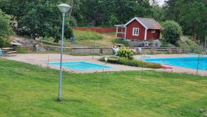 Läs mer om artikeln Öppettider, poolområdet